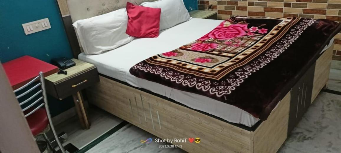 Hotel New Apple Rose Chandigarh Near Railway Station Dariya Uco Bank Ke Pass Exteriör bild