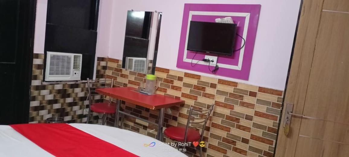 Hotel New Apple Rose Chandigarh Near Railway Station Dariya Uco Bank Ke Pass Exteriör bild