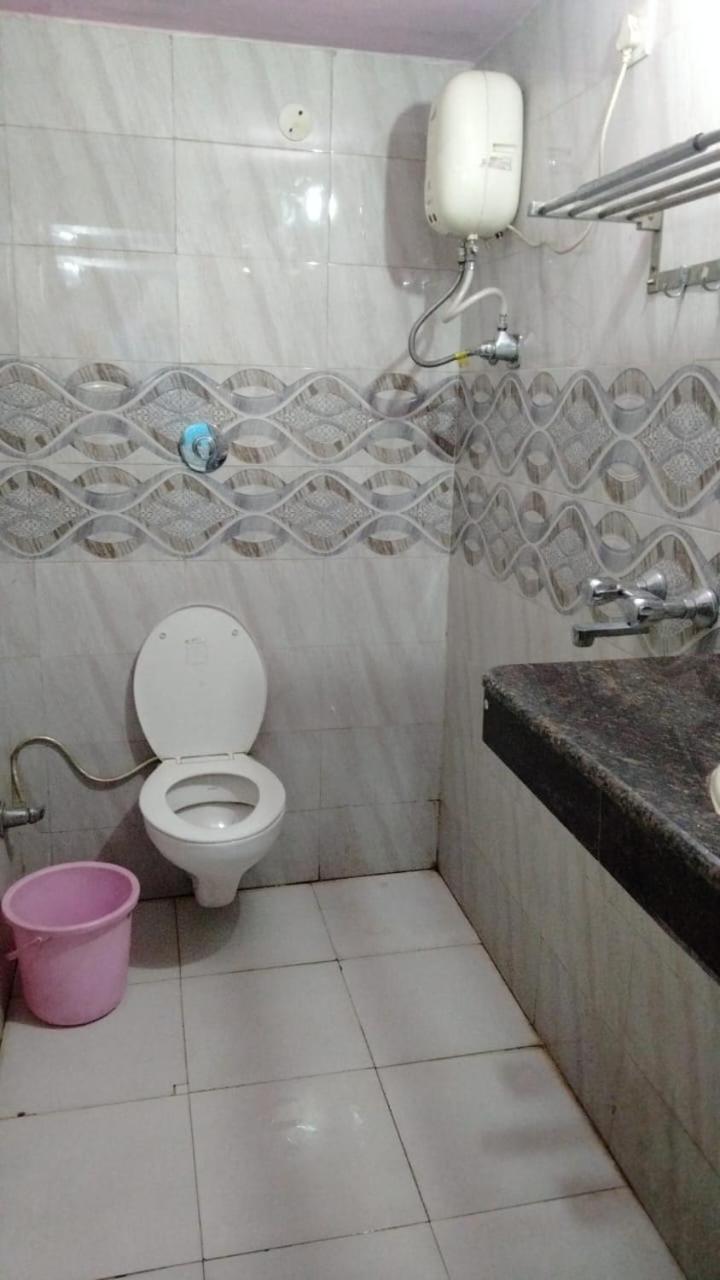 Hotel New Apple Rose Chandigarh Near Railway Station Dariya Uco Bank Ke Pass Rum bild